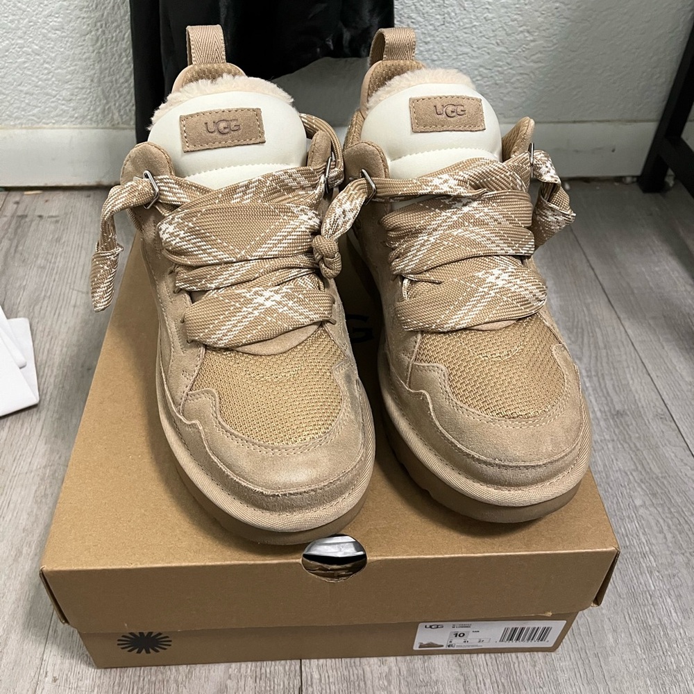 UGG Sand Lowmel Shoes